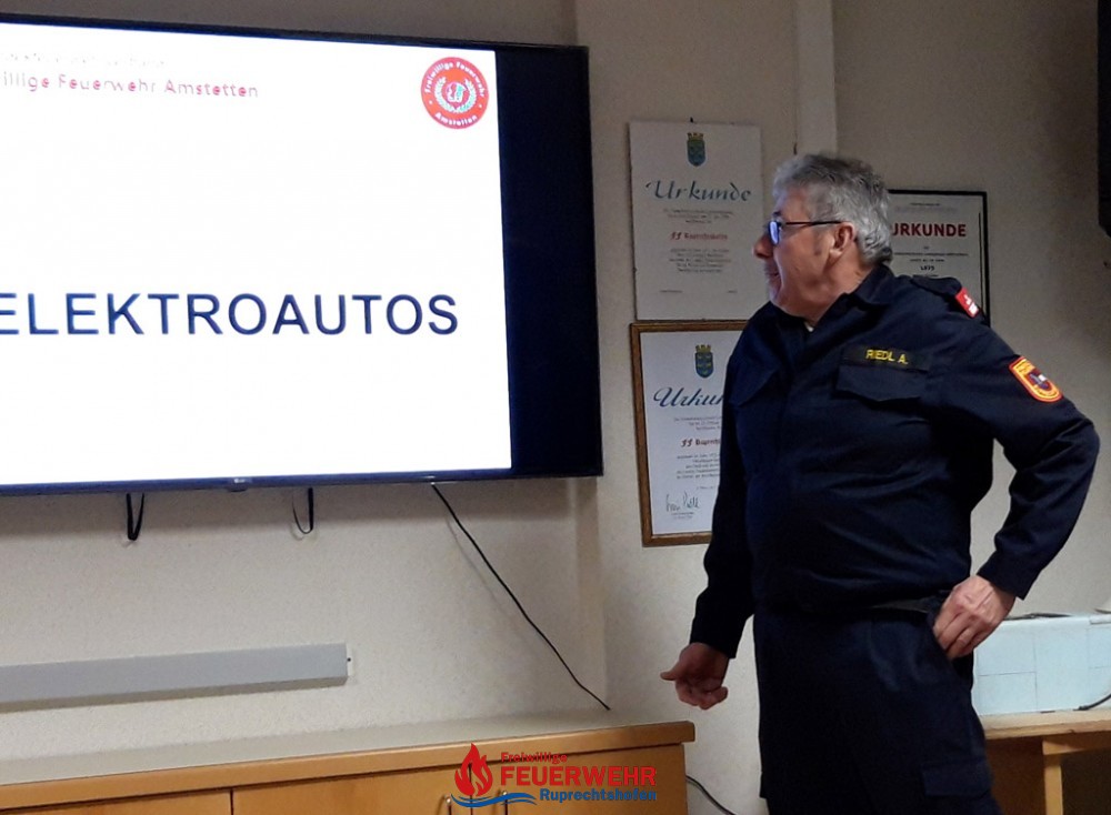 SCHULUNG - ELEKTROAUTOS