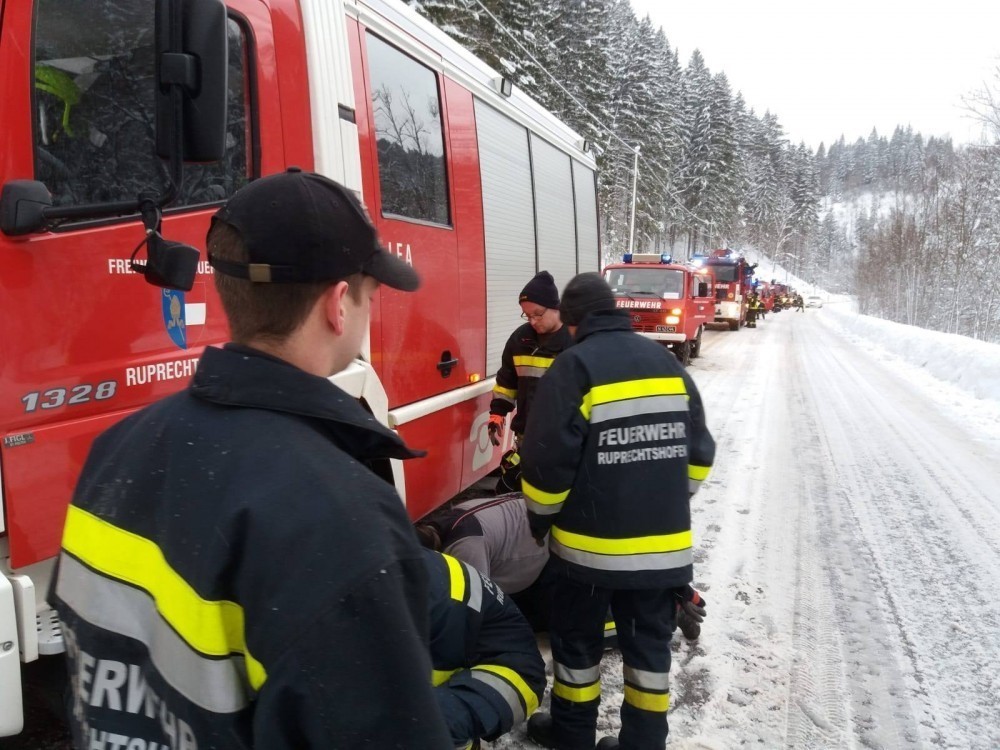 INFORMATIONEN - KATASTROPHENHILFSDIENST