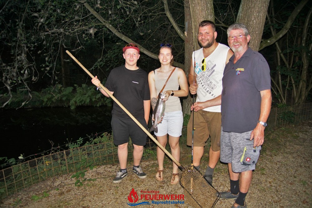 SOMMERLICHER KAMERADSCHAFTSABEND