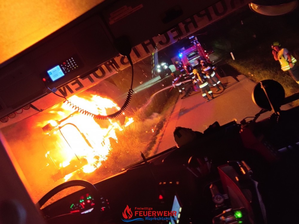 B3 - BRANDEINSATZ - STROHPRESSE