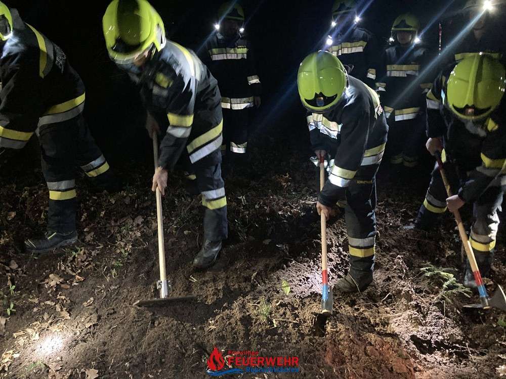 ÜBUNG FLUR- UND WALDBRANDBEKÄMPFUNG