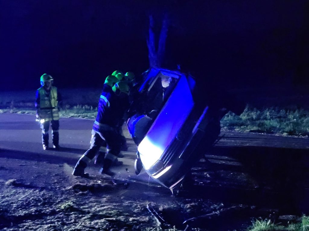 VERKEHRSUNFALL AUF ROTTENHOFSTRASSE