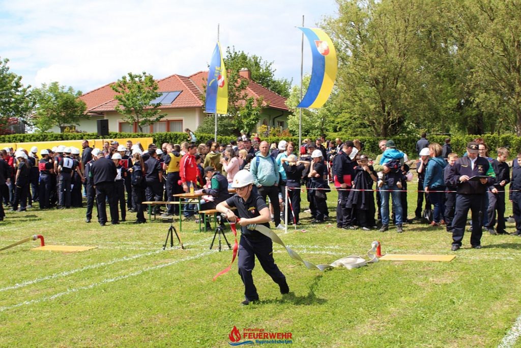 ABSCHNITTSBEWERB IN BRUNNWIESEN