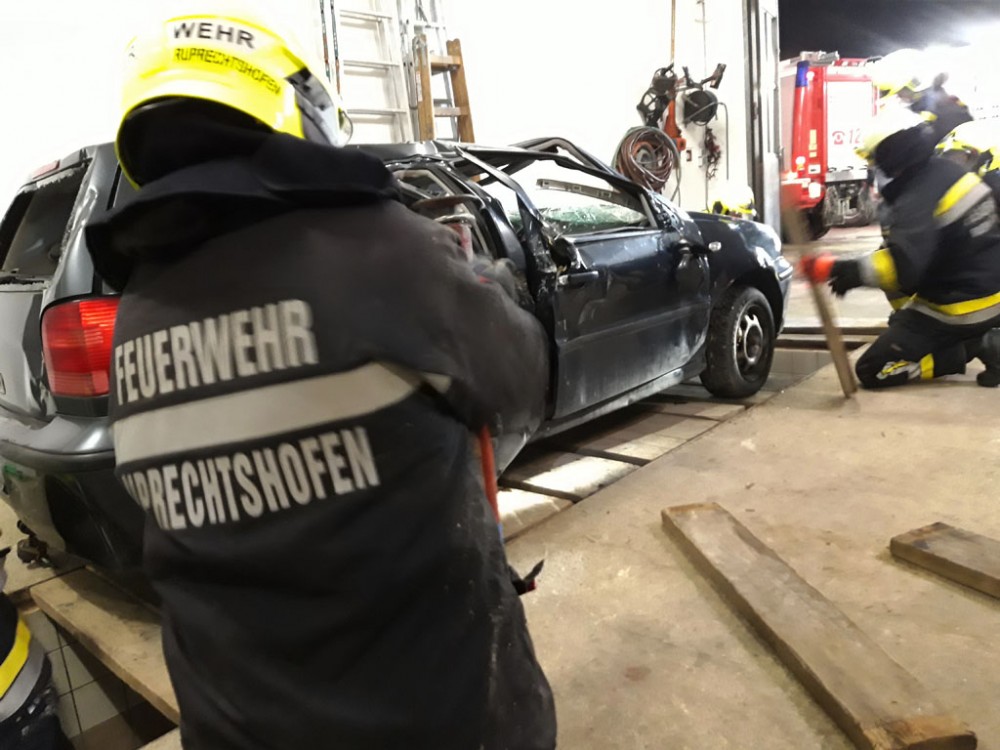 UEBUNG - TECHNISCHE EINSÄTZE