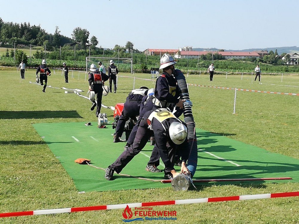 BEZIRKSBEWERBE IN NEUNKIRCHEN / OSTRONG