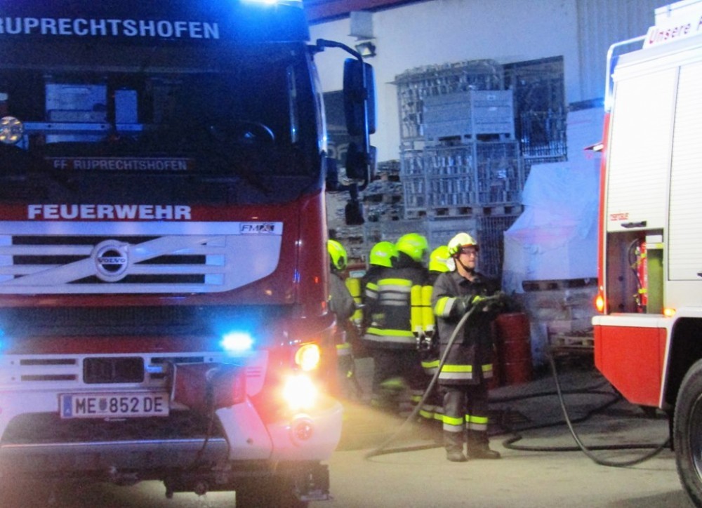 BRANDEINSATZ - LAGERHALLE